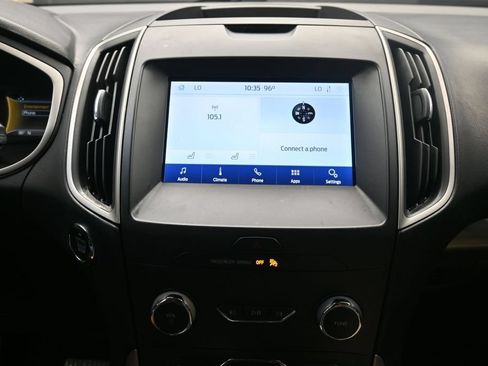 Used 2020 Ford Edge SEL w/ Convenience Package FWD image 11