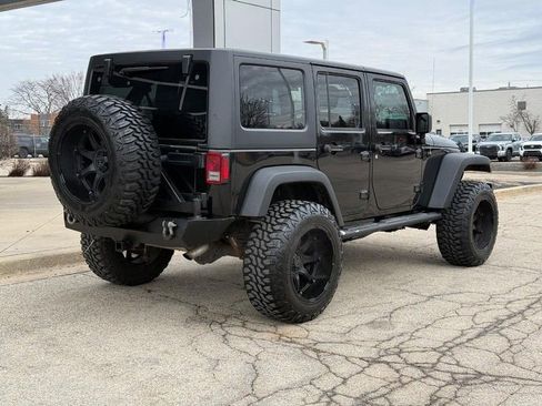 Used 2017 Jeep Wrangler Unlimited Sport w/ Quick Order Package 24S AWD/4WD image 3
