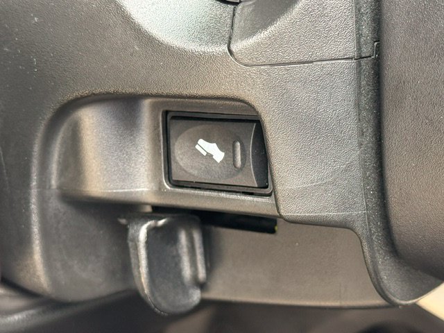 Used 2023 RAM 2500 Laramie AWD/4WD image 13