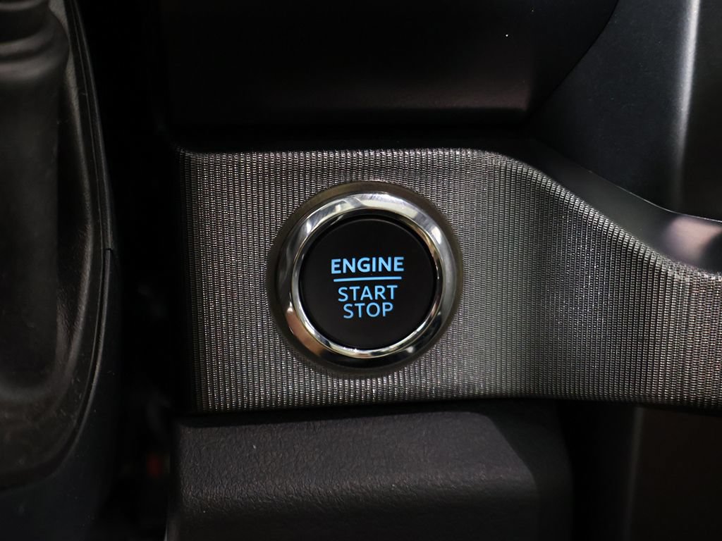 Used 2025 Ford F250 Platinum AWD/4WD image 52
