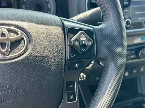 Used 2021 Toyota Tacoma TRD Sport w/ Technology Package AWD/4WD image 18