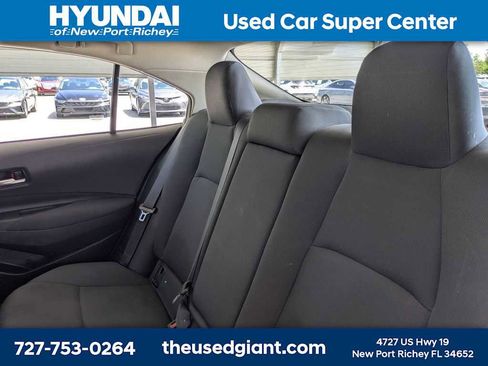 Used 2021 Toyota Corolla LE FWD image 14