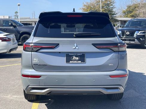 New 2026 Mitsubishi Outlander SEL FWD image 4