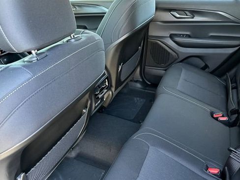 New 2025 Jeep Grand Cherokee Laredo X image 14