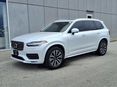 Used 2021 Volvo XC90 T6 Momentum AWD/4WD image 1