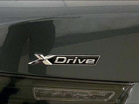 Used 2022 BMW 330i xDrive Sedan w/ Driving Assistance Package AWD/4WD image 7