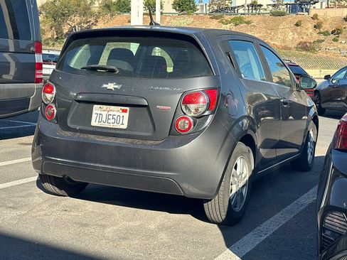 Used 2013 Chevrolet Sonic LT FWD image 3