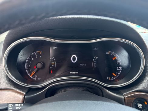 Used 2014 Jeep Grand Cherokee Limited image 16