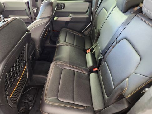 Used 2023 Ford Bronco Badlands image 14