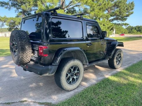 Used 2019 Jeep Wrangler Rubicon AWD/4WD image 12