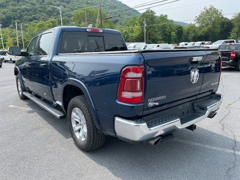 Used 2022 RAM 1500 Laramie AWD/4WD image 11