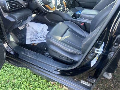 Used 2022 Subaru Outback Wilderness w/ Wilderness Package image 12