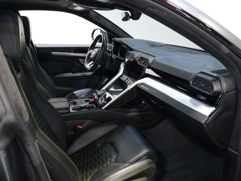 Used 2019 Lamborghini Urus AWD/4WD image 36
