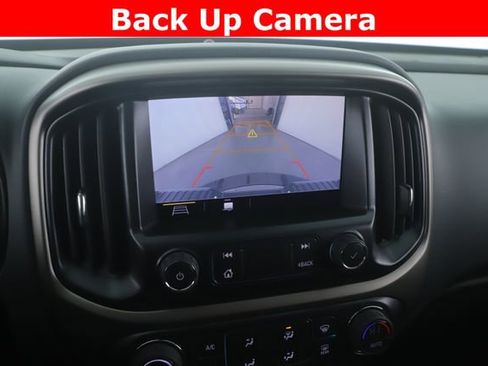 Used 2022 Chevrolet Colorado Z71 w/ Safety Package AWD/4WD image 23
