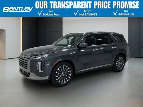 Used 2024 Hyundai Palisade Calligraphy FWD image 1
