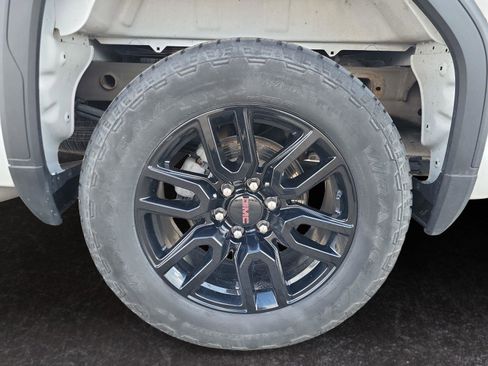 Used 2023 GMC Sierra 1500 Pro w/ Graphite Edition image 15