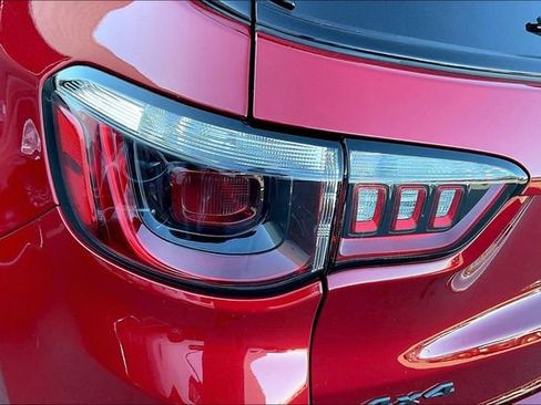 New 2026 Jeep Compass Latitude image 12