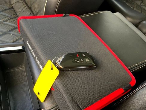 Used 2024 Volkswagen Atlas SEL Premium R-Line image 20