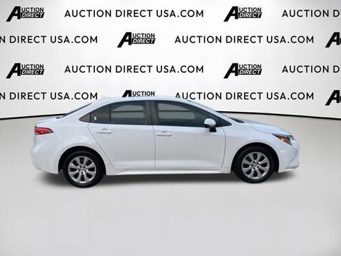 Used 2024 Toyota Corolla LE FWD image 24