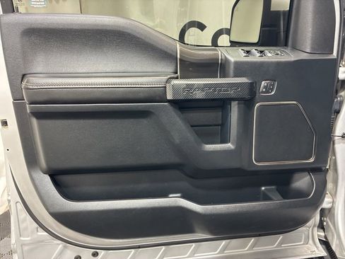 Used 2019 Ford F150 Raptor w/ Equipment Group 802A Luxury AWD/4WD image 22