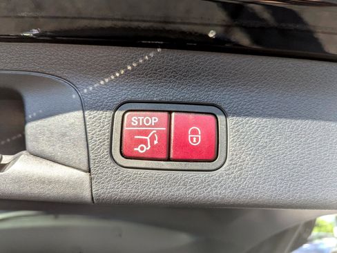 Used 2023 Mercedes-Benz GLS 450 4MATIC image 56