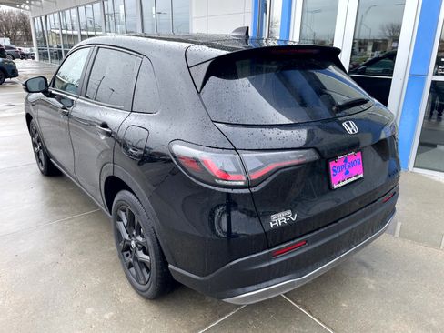 Used 2024 Honda HR-V Sport image 2