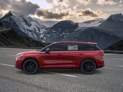 New 2026 Lincoln Corsair Premiere AWD/4WD image 3