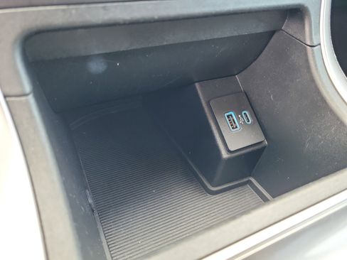 Used 2024 Ford Edge SEL image 28