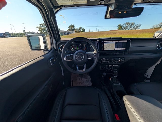 Used 2024 Jeep Wrangler High Altitude AWD/4WD image 13