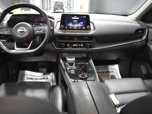 Certified 2023 Nissan Rogue SV w/ SV Premium B Package AWD/4WD image 13