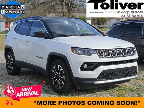 Used 2024 Jeep Compass Limited image 1