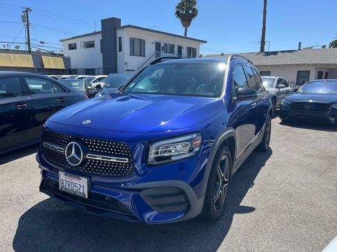 Used 2021 Mercedes-Benz GLB 250 w/ AMG Line image 1