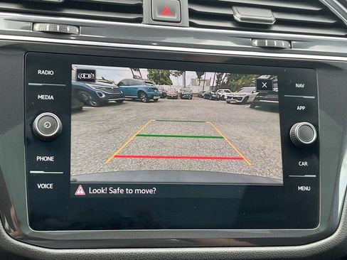 Used 2023 Volkswagen Tiguan SEL R-Line AWD/4WD image 16