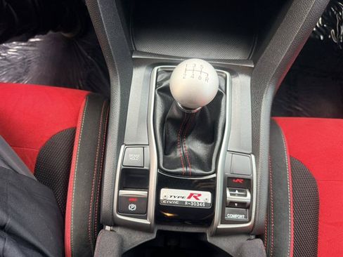 Used 2019 Honda Civic Type R image 25