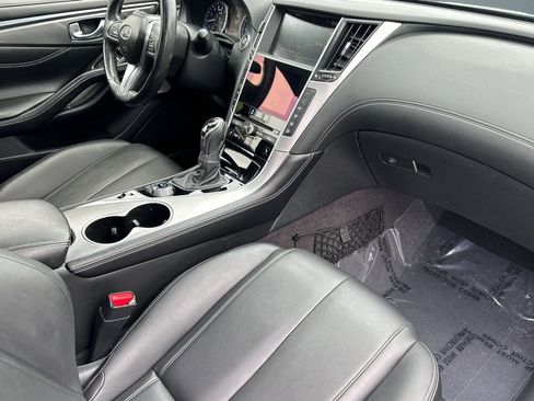 Used 2018 INFINITI Q60 3.0t Luxe w/ Sensory Package 3.0T Luxe image 32