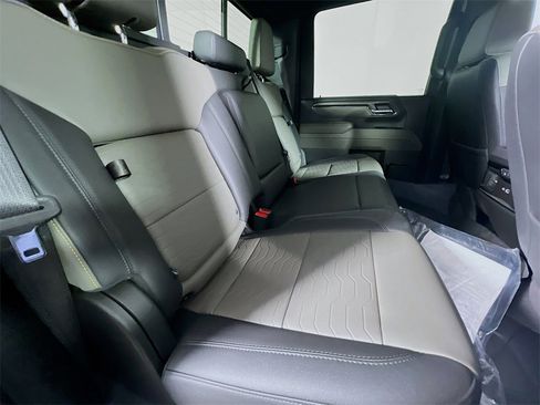 Used 2024 Chevrolet Silverado 2500 ZR2 w/ LPO, Dark Essentials Package image 23