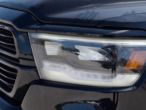 Used 2019 RAM 1500 Laramie AWD/4WD image 25