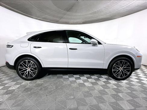 Used 2026 Porsche Cayenne Coupe AWD/4WD image 8