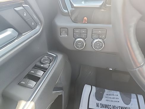 Used 2022 GMC Sierra 1500 Elevation image 18
