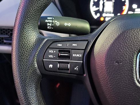 Used 2023 Honda HR-V LX image 20