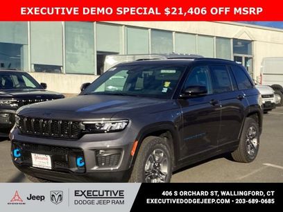 New 2023 Jeep Grand Cherokee Trailhawk w/ Advanced Protech Group II