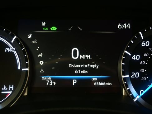 Used 2023 Toyota Highlander XLE AWD/4WD image 26