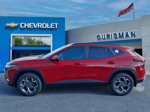 New 2026 Chevrolet Trax LT image 4