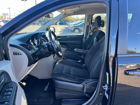 Used 2017 Dodge Grand Caravan SE w/ Power Window Group image 14