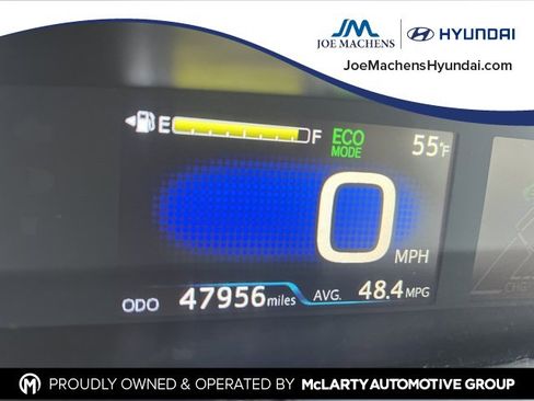 Used 2017 Toyota Prius Three Touring image 8