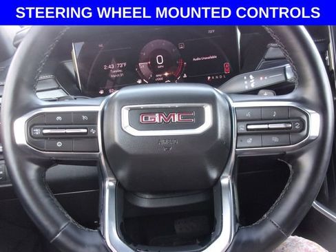 Used 2025 GMC Acadia Elevation image 12