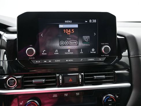 Certified 2024 Nissan Pathfinder SV FWD image 15