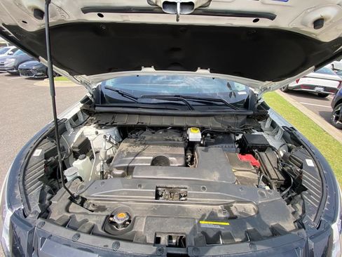 Used 2024 Nissan Pathfinder Platinum w/ Lighting Package (N93) AWD/4WD image 32