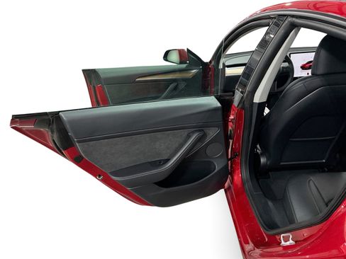 Certified 2023 Tesla Model 3 Performance AWD/4WD image 10