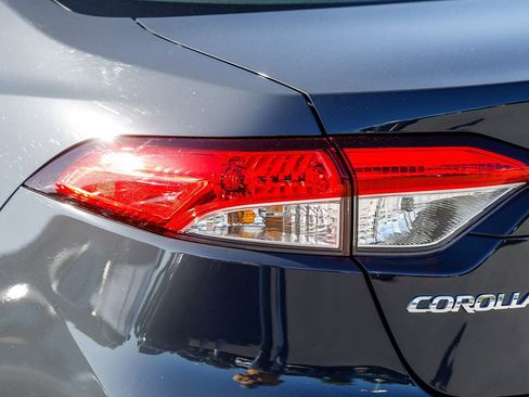 Used 2026 Toyota Corolla LE FWD image 8